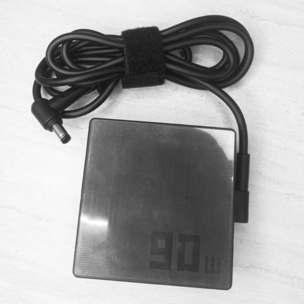 CARGADOR PREMIUM ASUS 19v 4.74 P.REDONDA CUADRADO (00511)
